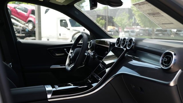 Certified 2025 Mercedes-Benz GLC 43 AMG 4MATIC image 48