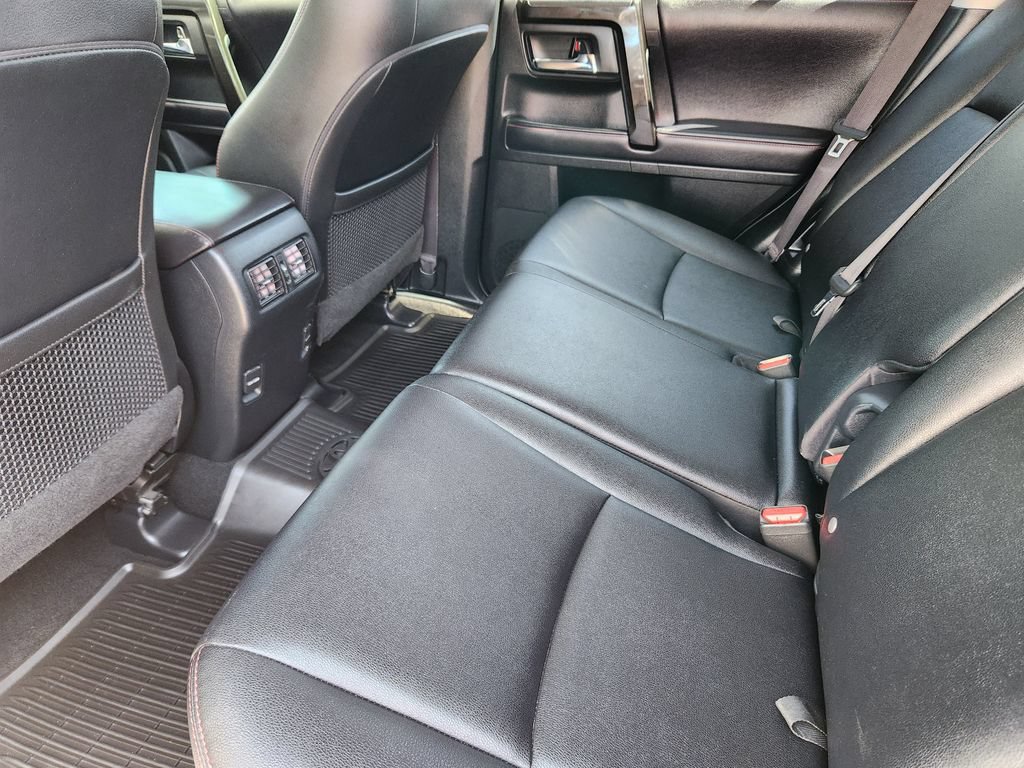Used 2019 Toyota 4Runner TRD Off-Road Premium AWD/4WD image 9