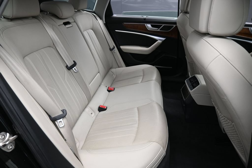 Used 2022 Audi A6 3.0T allroad Prestige w/ Prestige Package AWD/4WD image 34