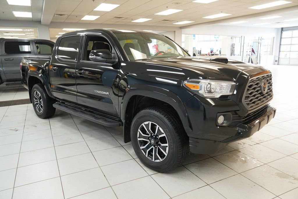Used 2023 Toyota Tacoma TRD Sport image 16