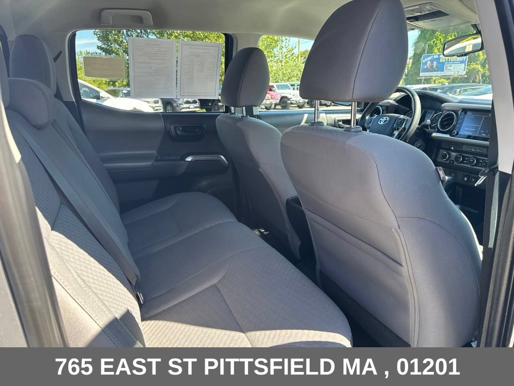 Used 2021 Toyota Tacoma SR5 AWD/4WD image 17