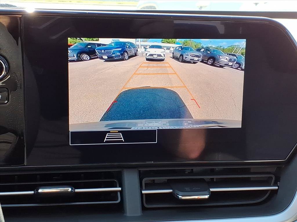 Used 2026 Chevrolet Trax LS w/ Driver Confidence Package FWD image 29