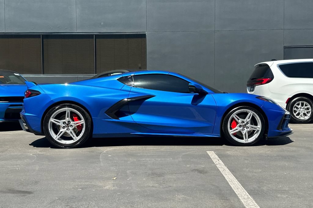Used 2023 Chevrolet Corvette Stingray Coupe w/ Z51 Performance Package RWD image 3