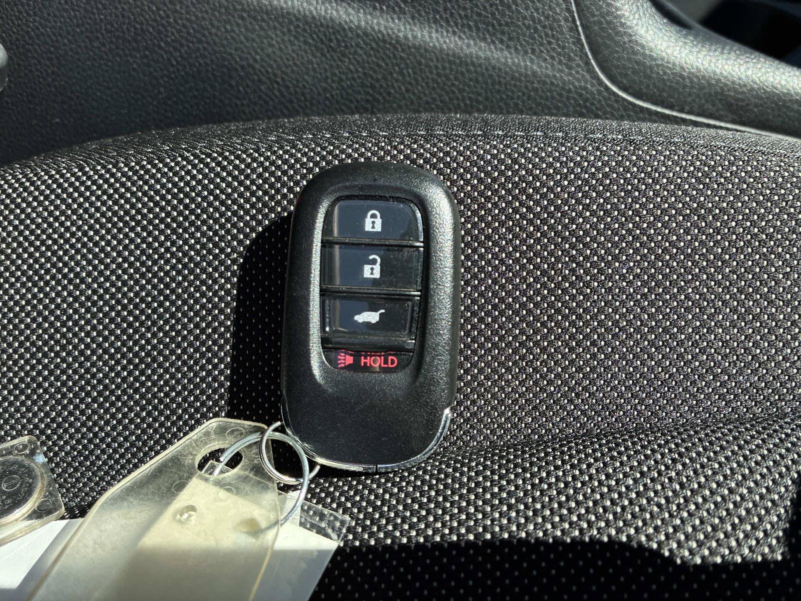 Used 2025 Honda CR-V LX image 10