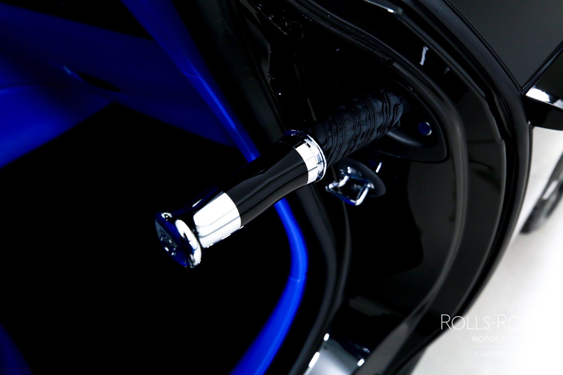 New 2025 Rolls-Royce Spectre Black Badge w/ Spectre Enhancement Package image 26