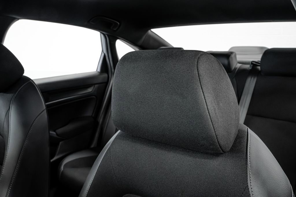 Used 2025 Honda Civic Sport image 34