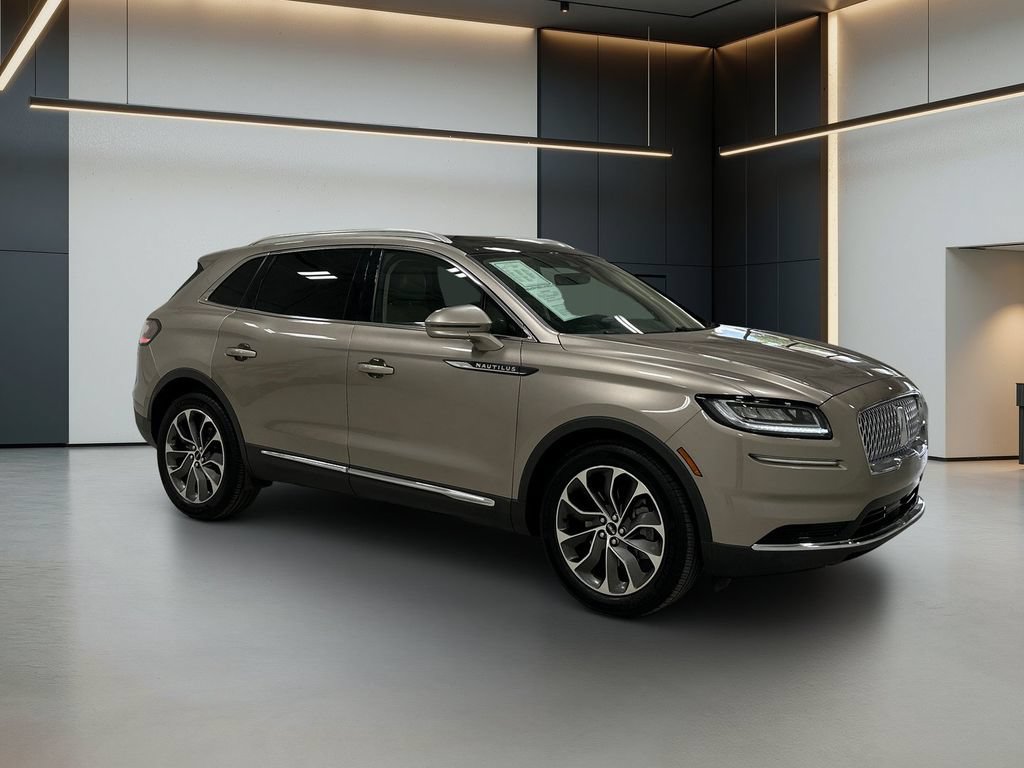 Used 2021 Lincoln Nautilus Reserve w/ Cargo Utility Package FWD image 8