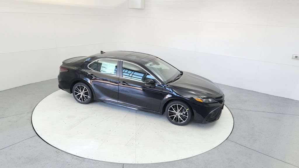 Certified 2024 Toyota Camry SE w/ Cold Weather Package AWD/4WD image 16