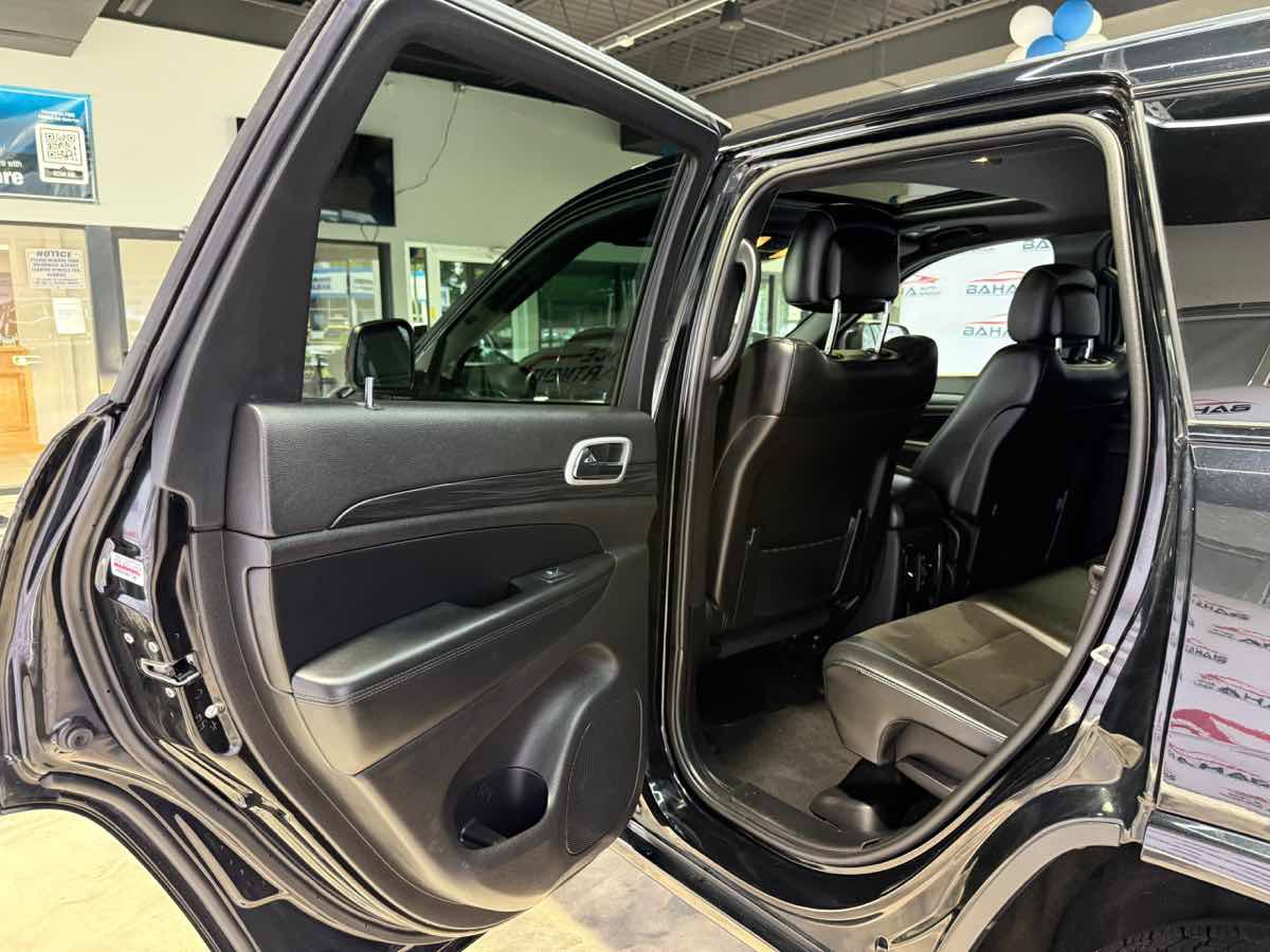 Used 2021 Jeep Grand Cherokee Laredo X AWD/4WD image 33