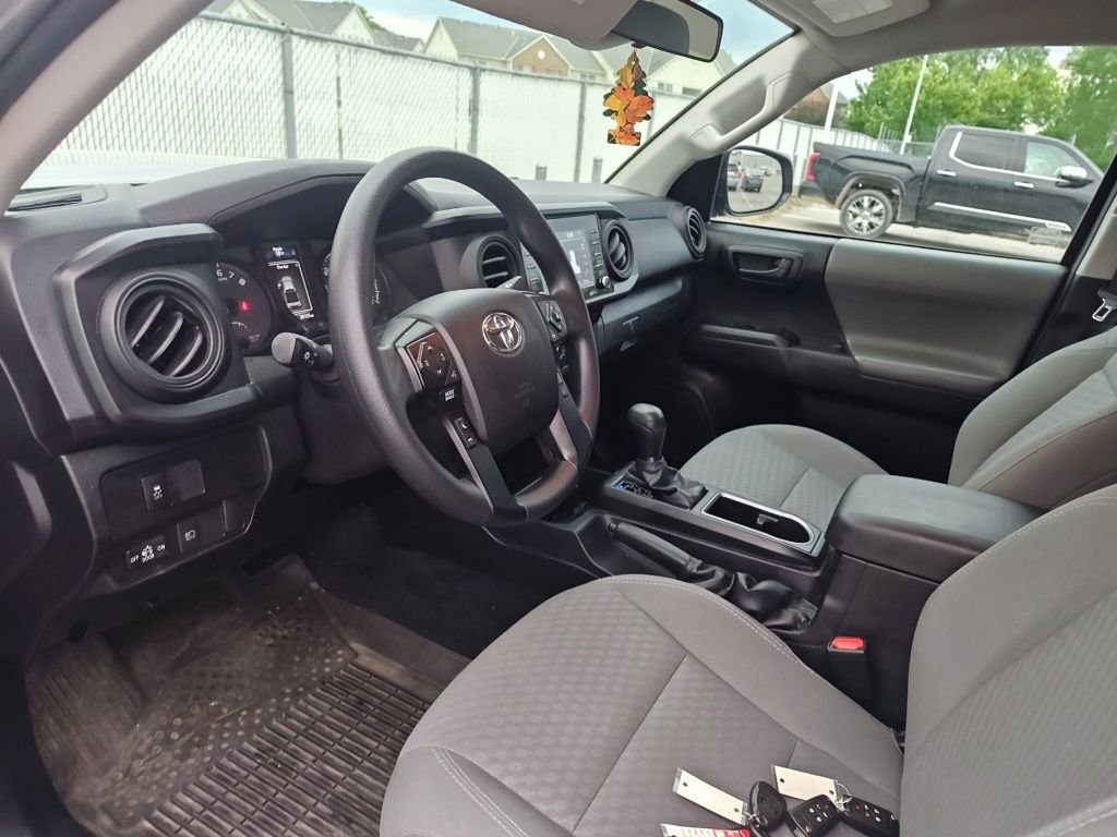 Used 2021 Toyota Tacoma SR AWD/4WD image 9