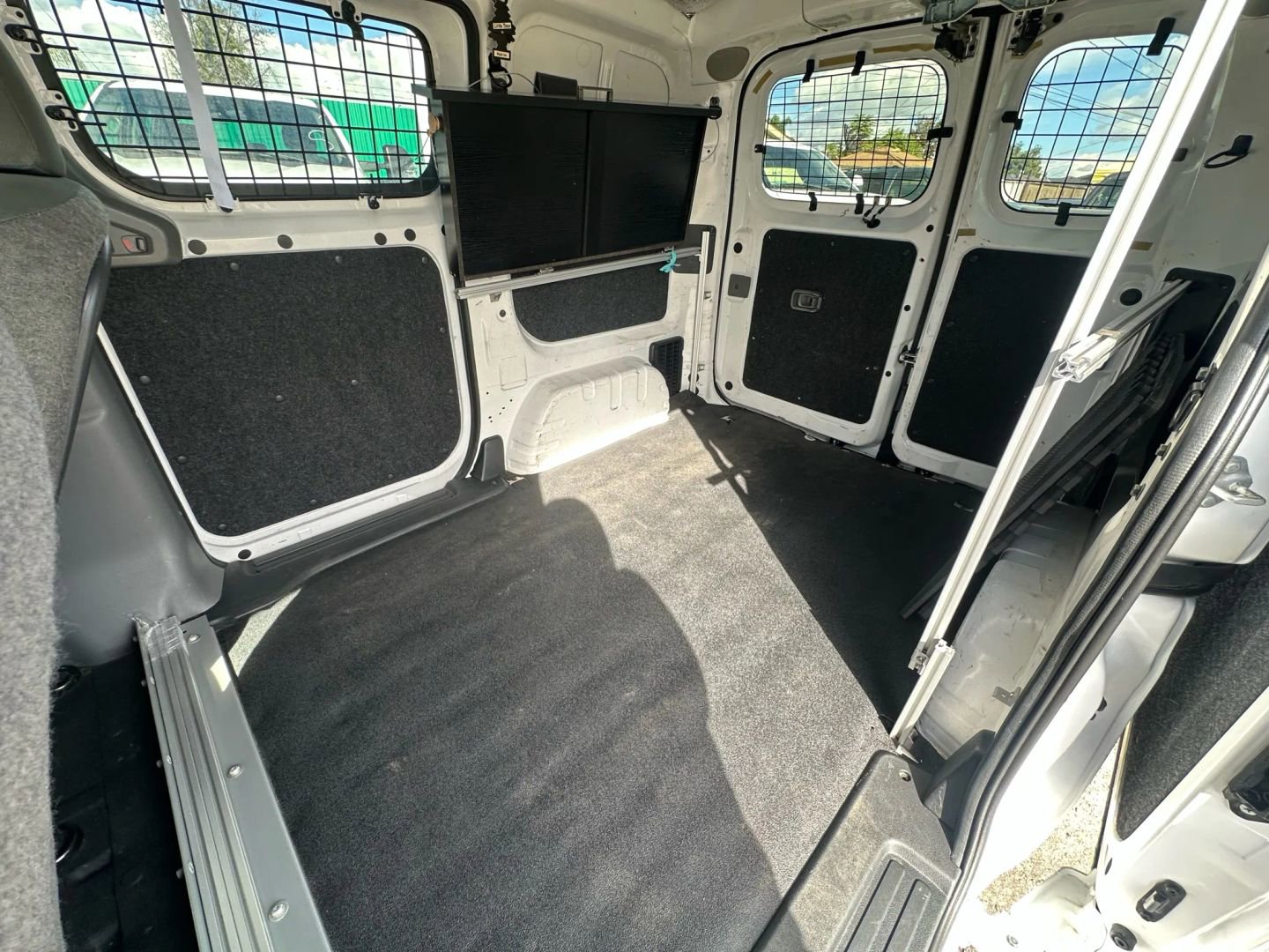 Used 2020 Nissan NV200 S w/ Sliding Glass Door Package image 14