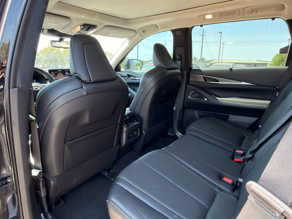 Used 2023 INFINITI QX60 Luxe w/ Vision Package image 21