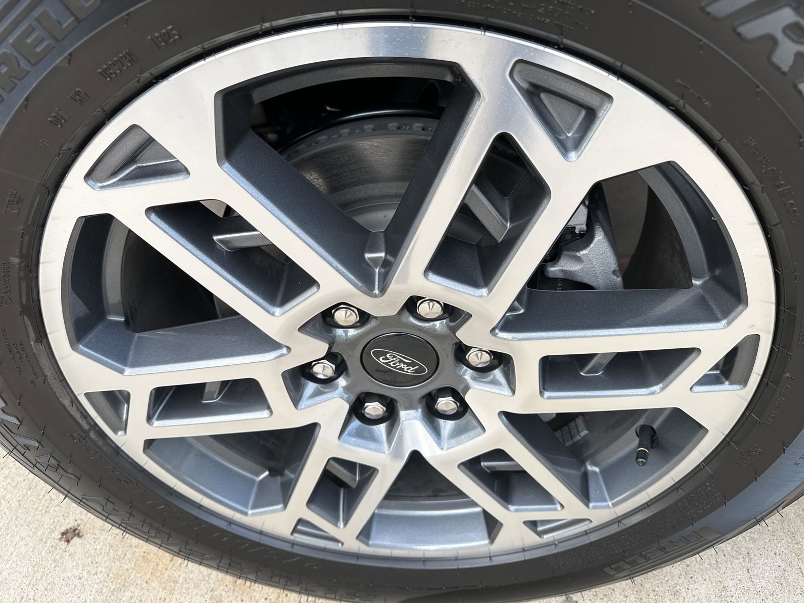 New 2025 Ford Expedition Max Active AWD/4WD image 4