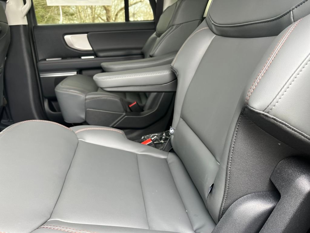 New 2025 Ford Expedition Max Active image 24