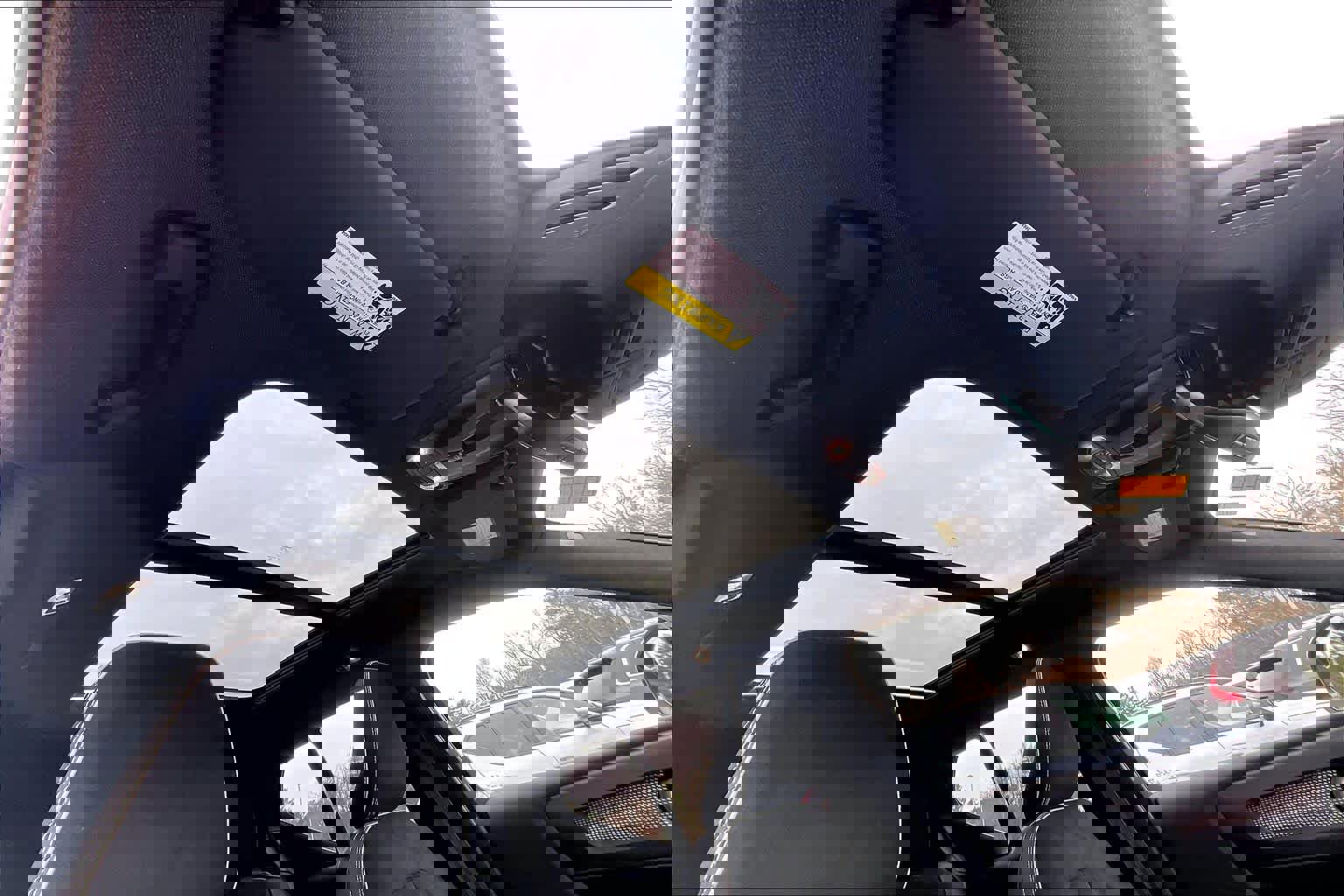 Used 2022 Volvo XC40 T5 R-Design w/ Advanced Package image 13