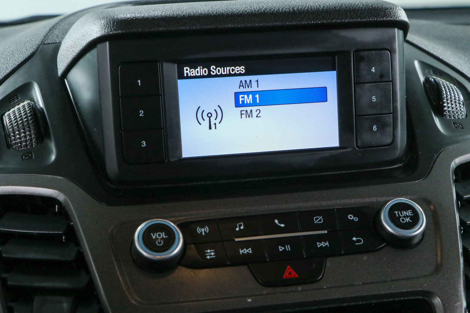 Used 2019 Ford Transit Connect XL FWD image 19