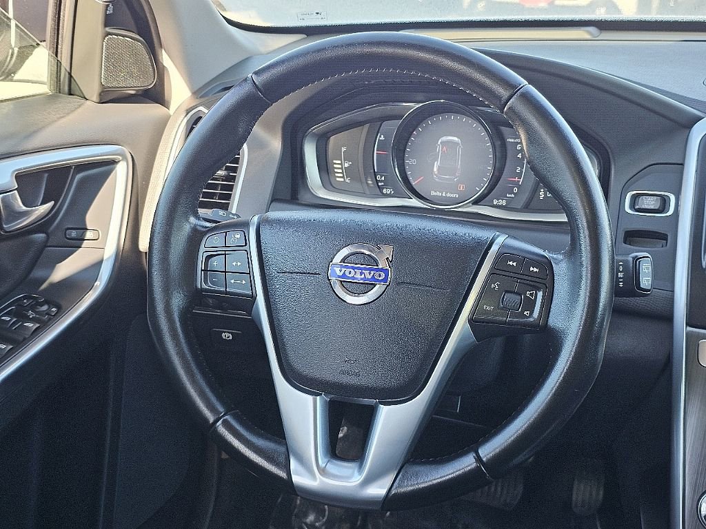 Used 2016 Volvo XC60 T5 Platinum w/ Protection Package FWD image 34