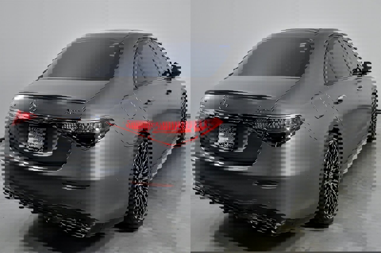 Used 2024 Mercedes-Benz S 580 4MATIC Sedan image 12