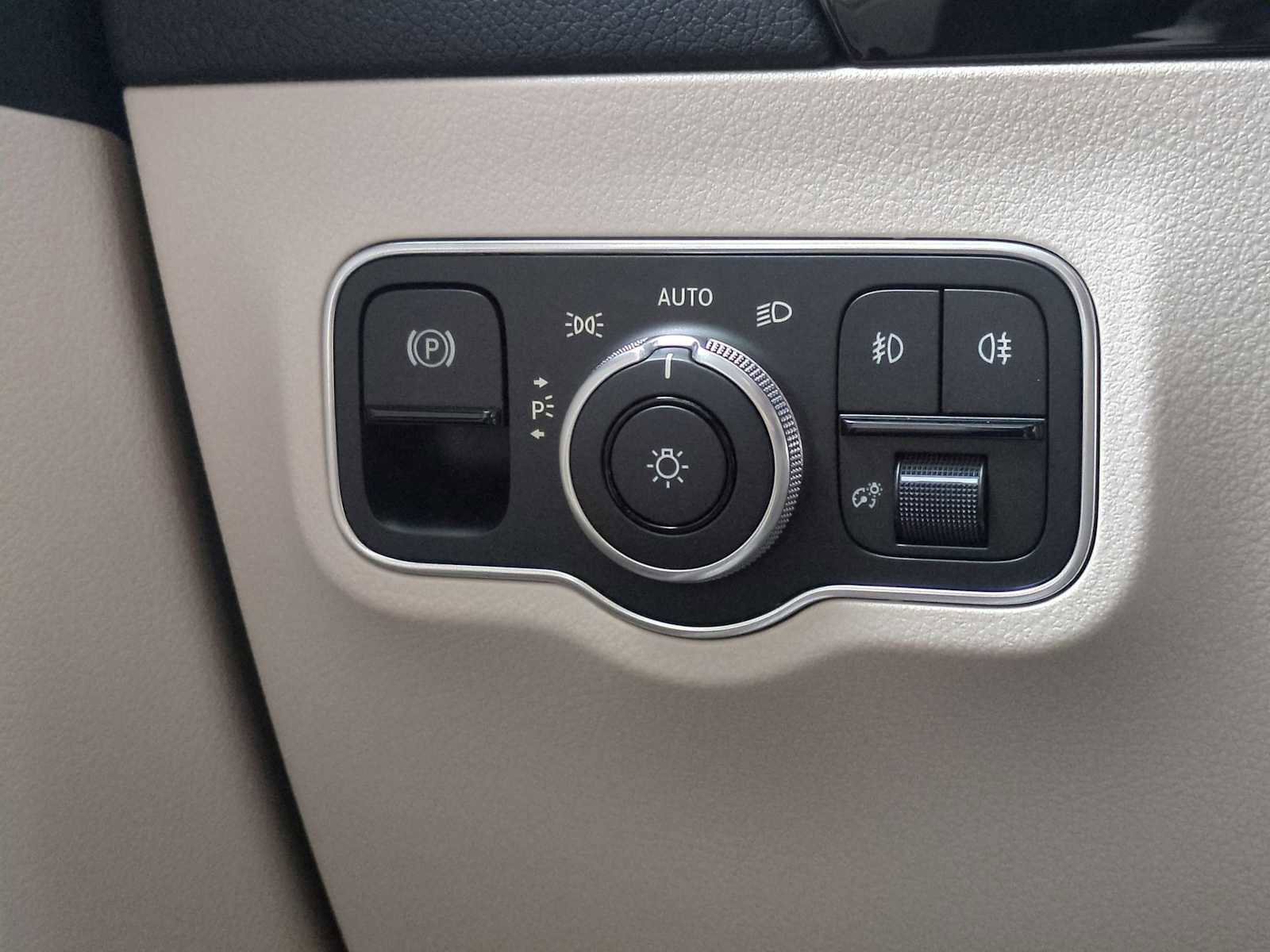 Used 2026 Mercedes-Benz GLA 250 4MATIC image 29