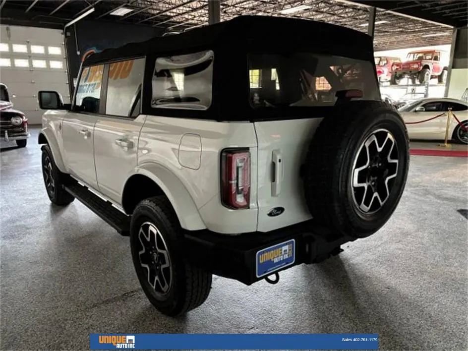 Used 2022 Ford Bronco Outer Banks image 5