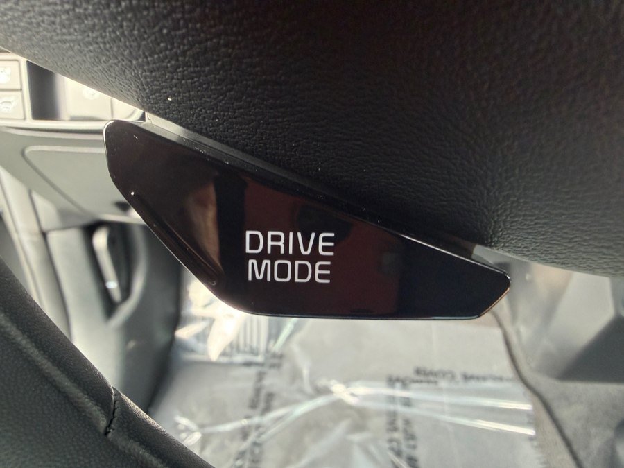 Used 2024 Kia EV6 GT-Line w/ GT-Line White Seat Package AWD/4WD image 18