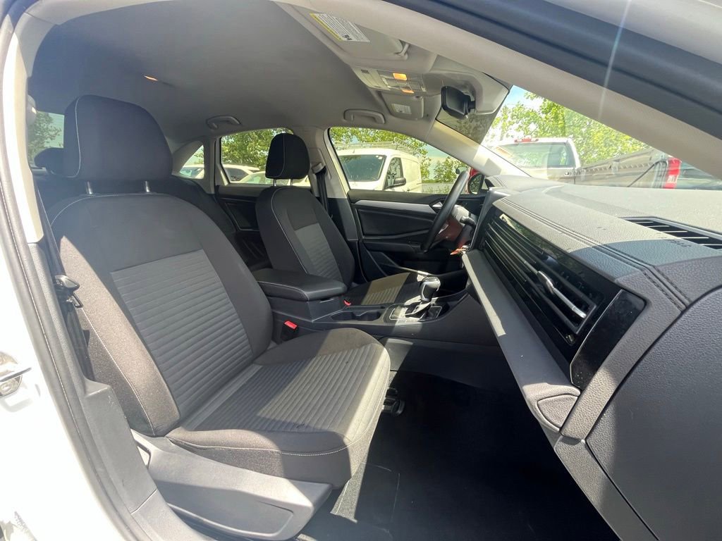 Used 2025 Volkswagen Jetta S FWD image 12