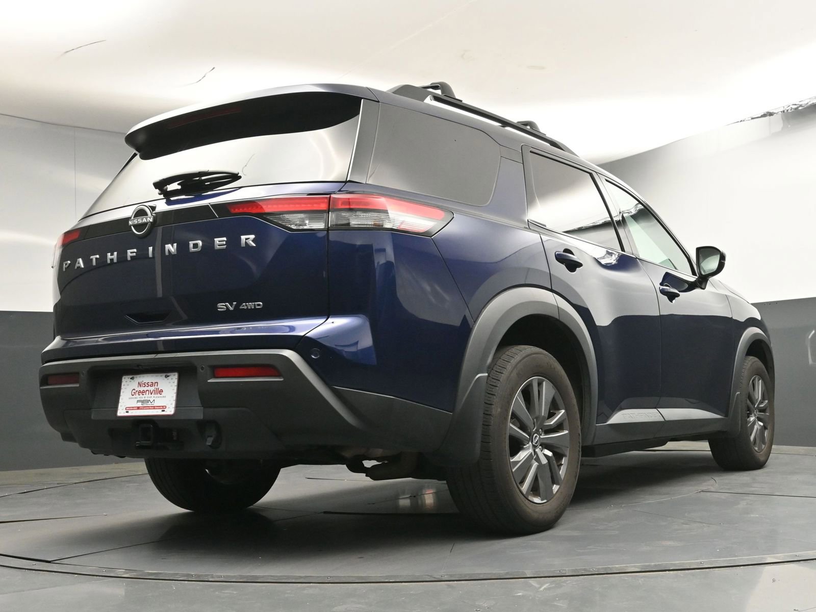 Used 2023 Nissan Pathfinder SV w/ SV Premium Package image 27