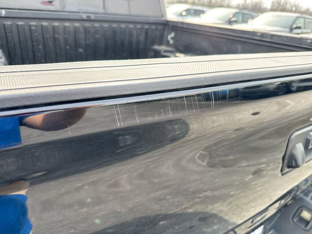 Used 2016 Toyota Tacoma Limited w/ Towing Package image 32