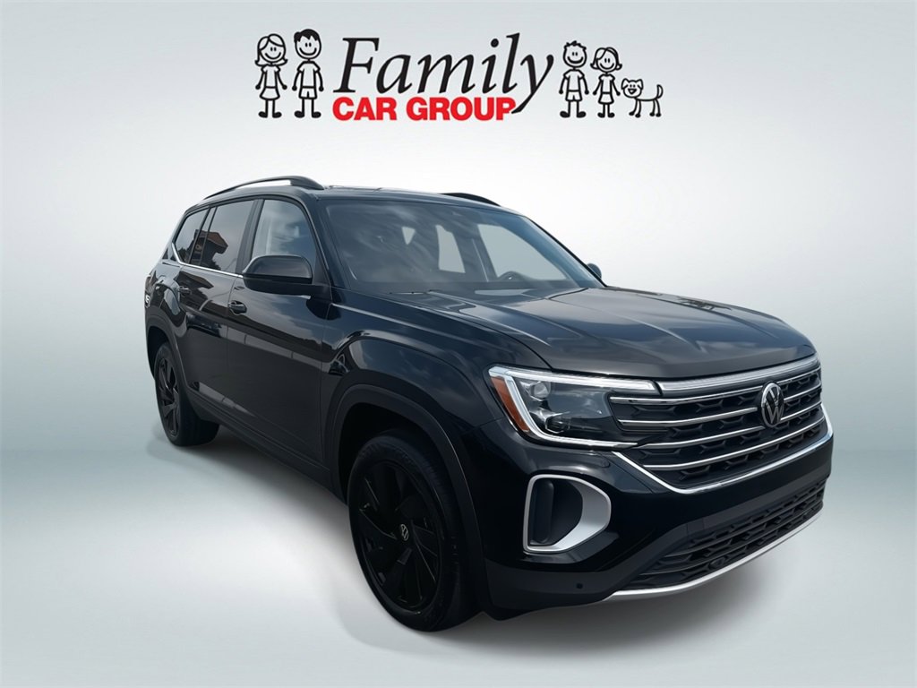 New 2026 Volkswagen Atlas SE image 2