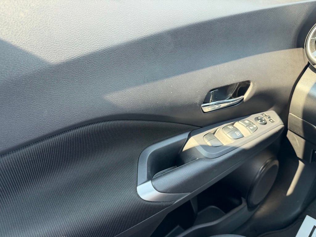 Used 2023 Nissan Kicks SV FWD image 12