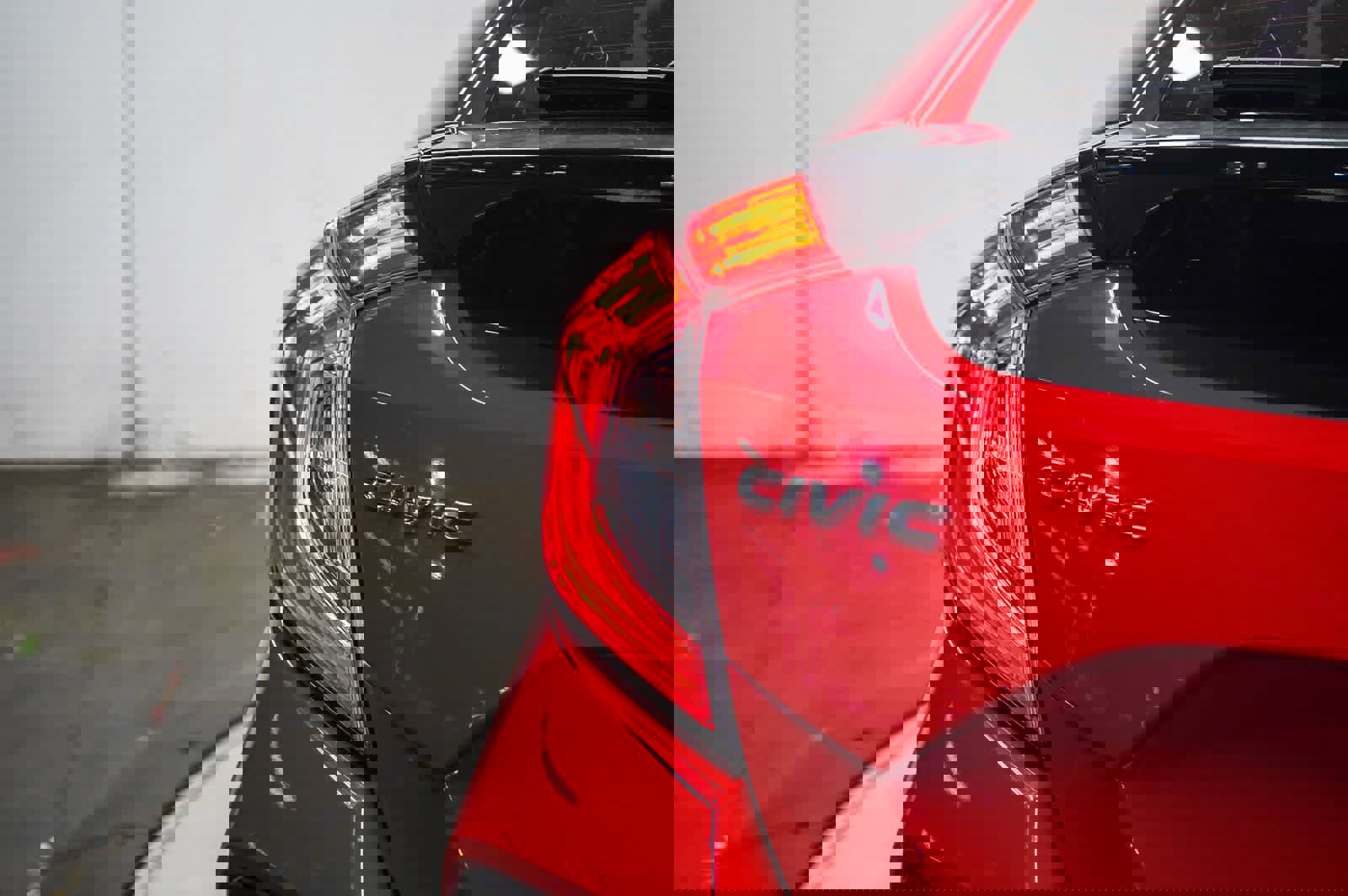 Used 2018 Honda Civic EX image 11