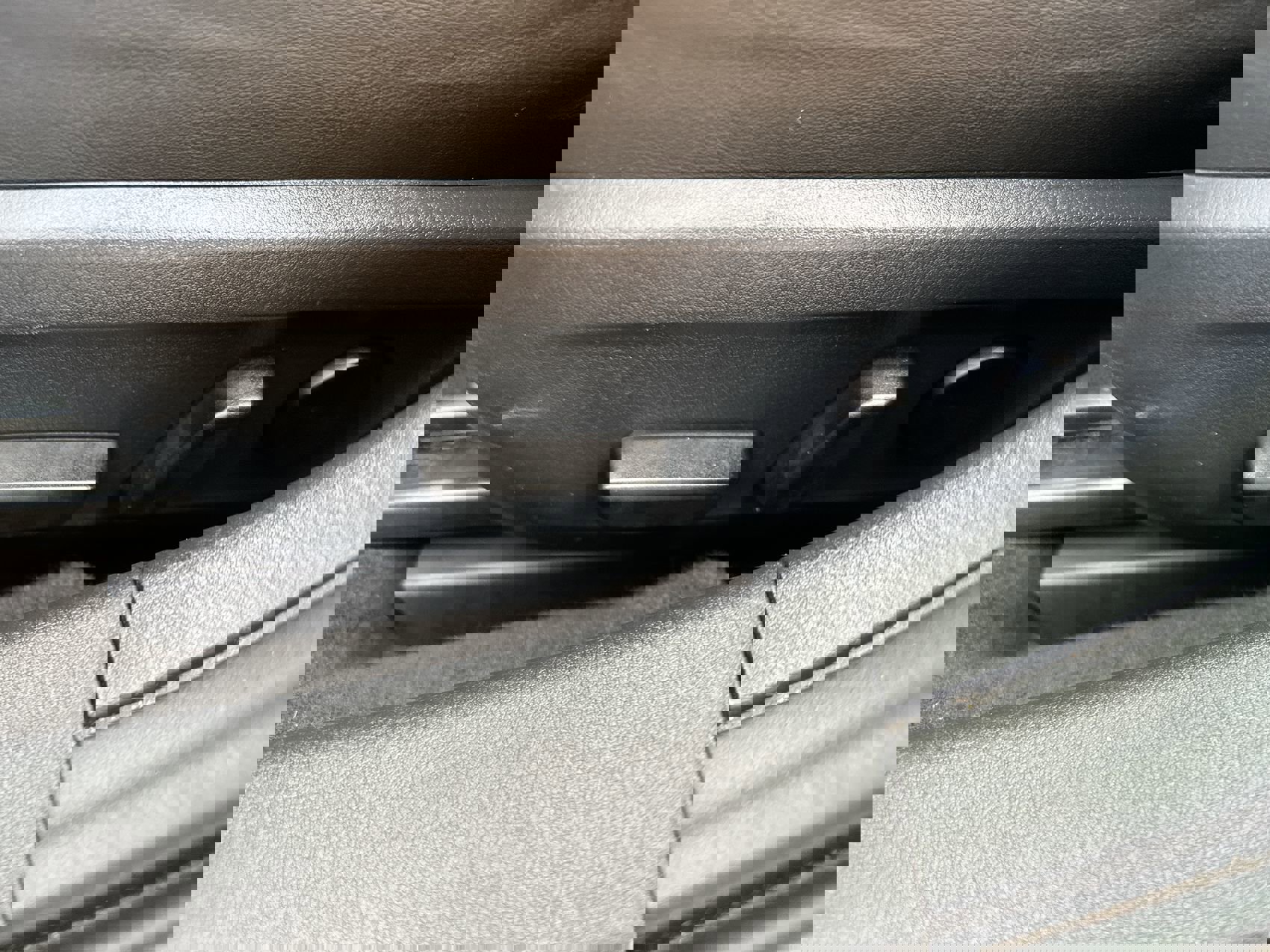 Used 2021 MAZDA MAZDA3 2.5 Turbo Sedan w/Premium Plus image 12