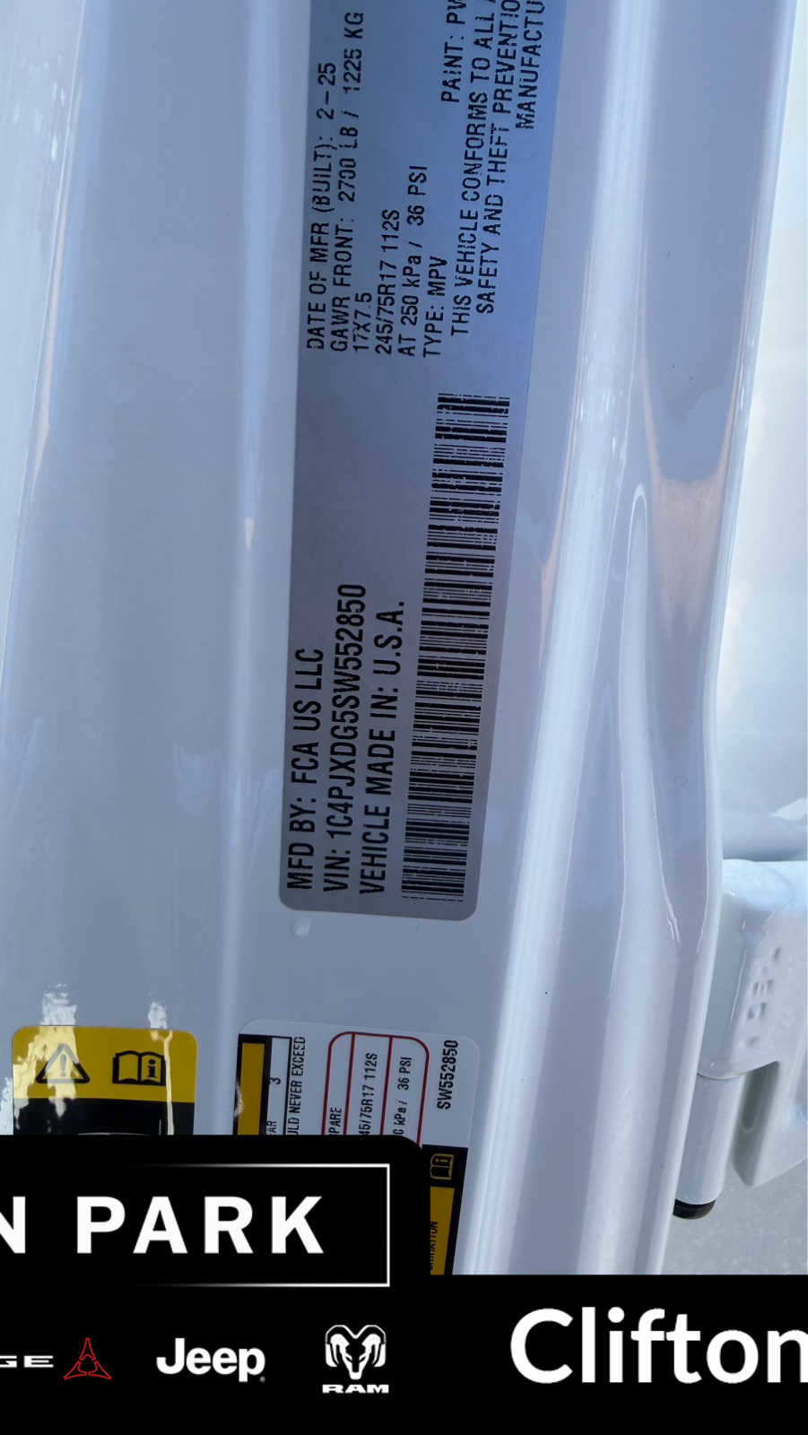 Certified 2025 Jeep Wrangler Unlimited Sport AWD/4WD image 29