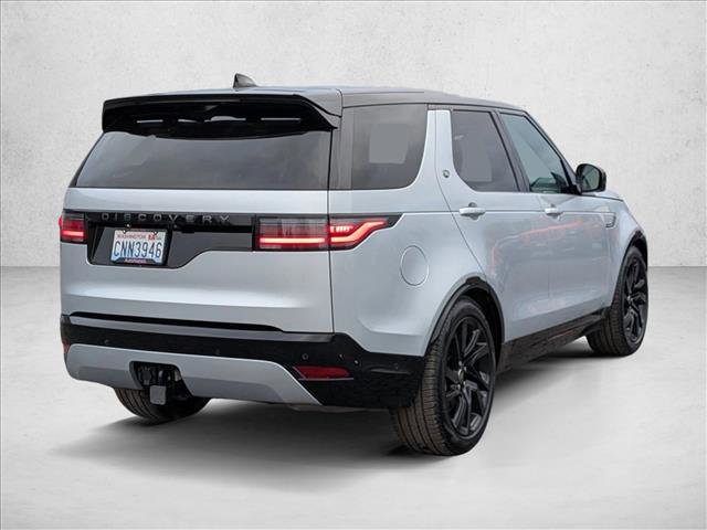 New 2024 Land Rover Discovery Dynamic SE image 5