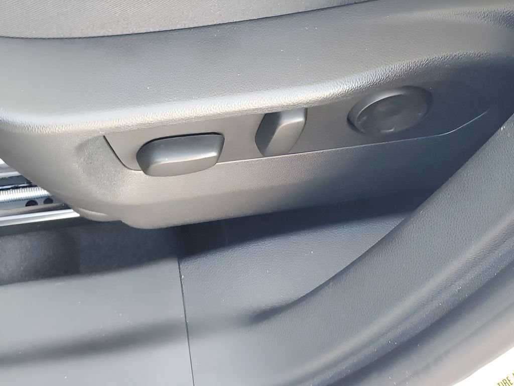 Used 2025 Buick Envision Sport Touring image 29