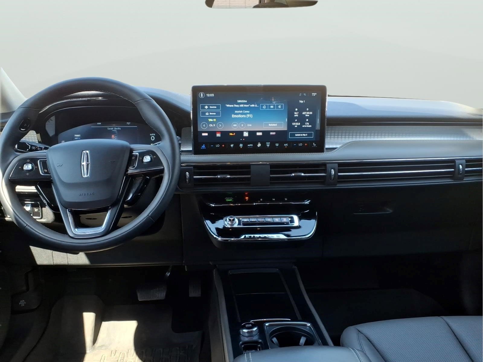 Used 2023 Lincoln Corsair AWD w/ Equipment Group 101A image 11