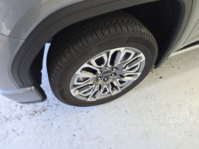 Used 2023 GMC Sierra 1500 Denali Ultimate image 9