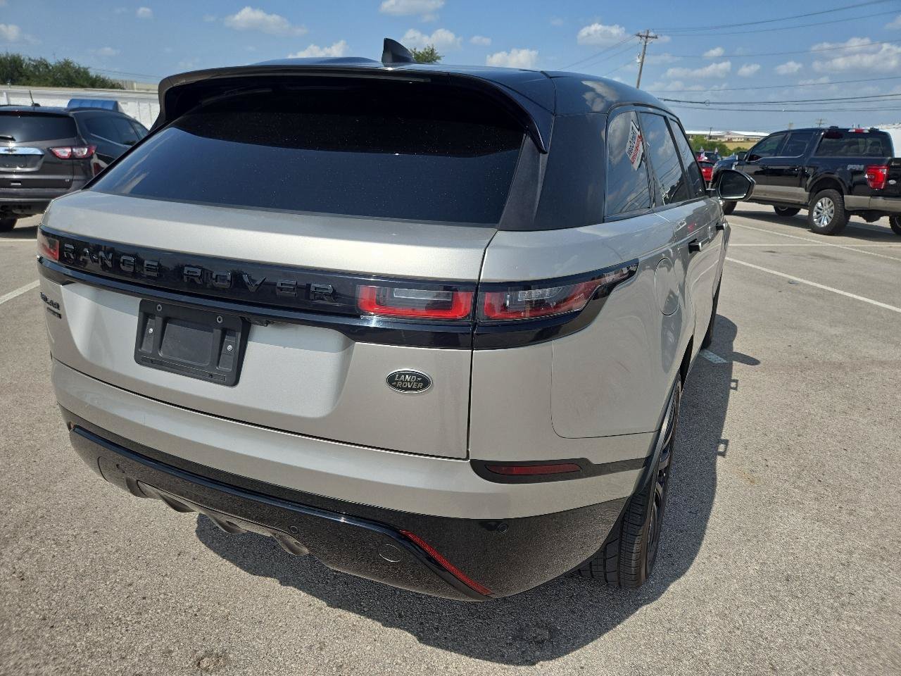 Used 2020 Land Rover Range Rover Velar R-Dynamic S AWD/4WD image 5