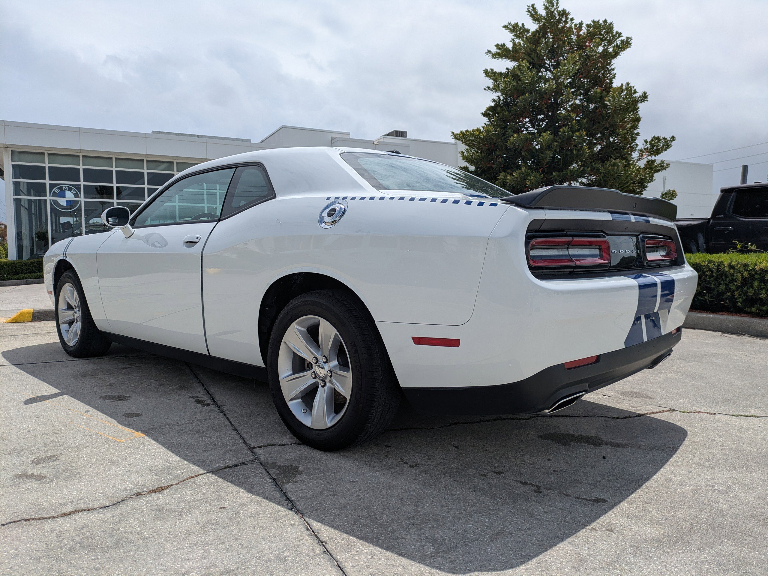 Used 2023 Dodge Challenger SXT image 6