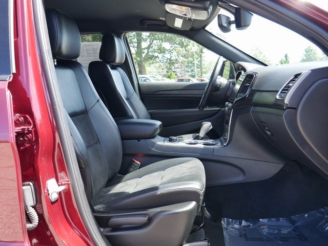 Used 2022 Jeep Grand Cherokee Laredo X image 18