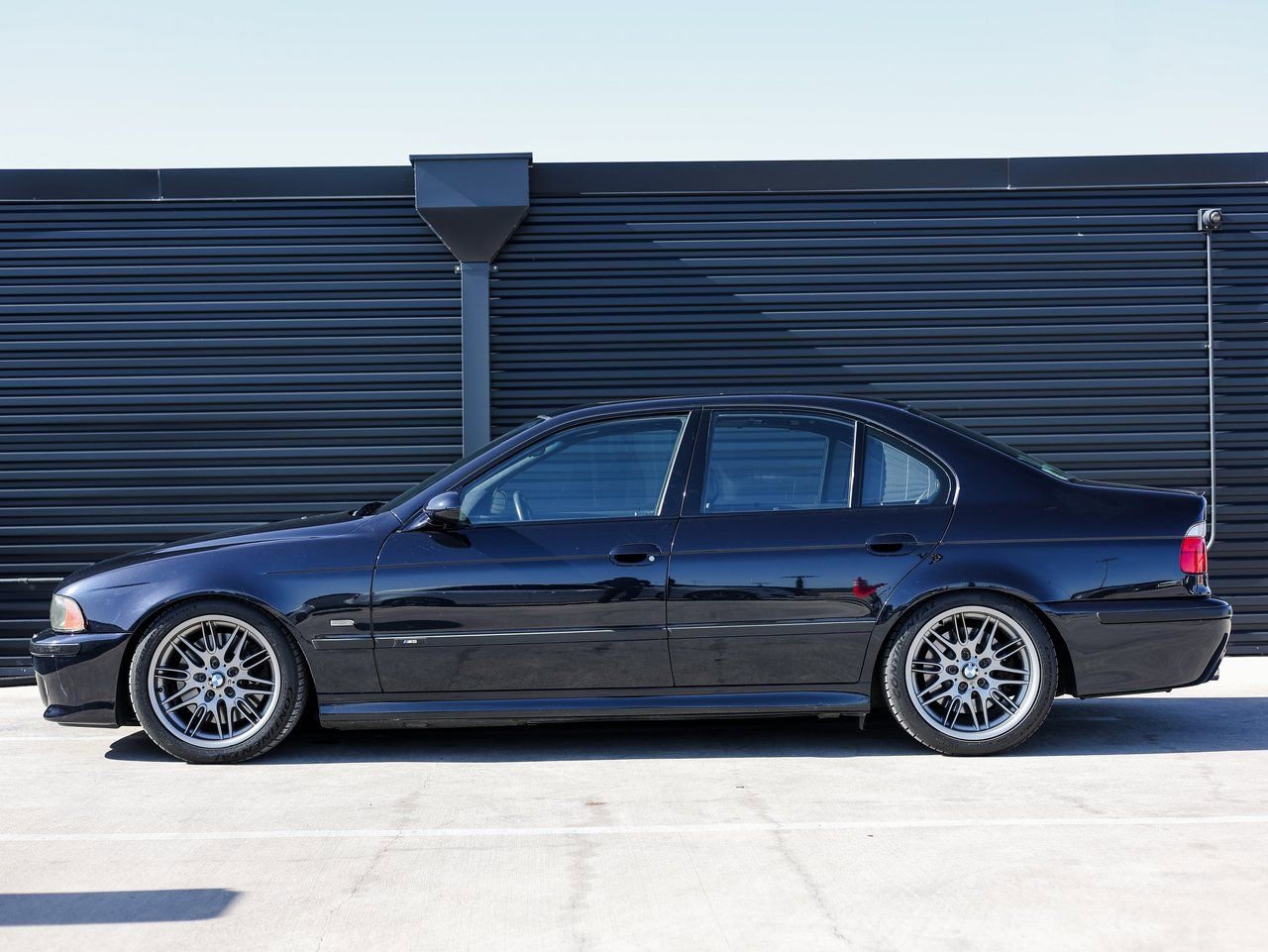Used 2000 BMW M5 image 2