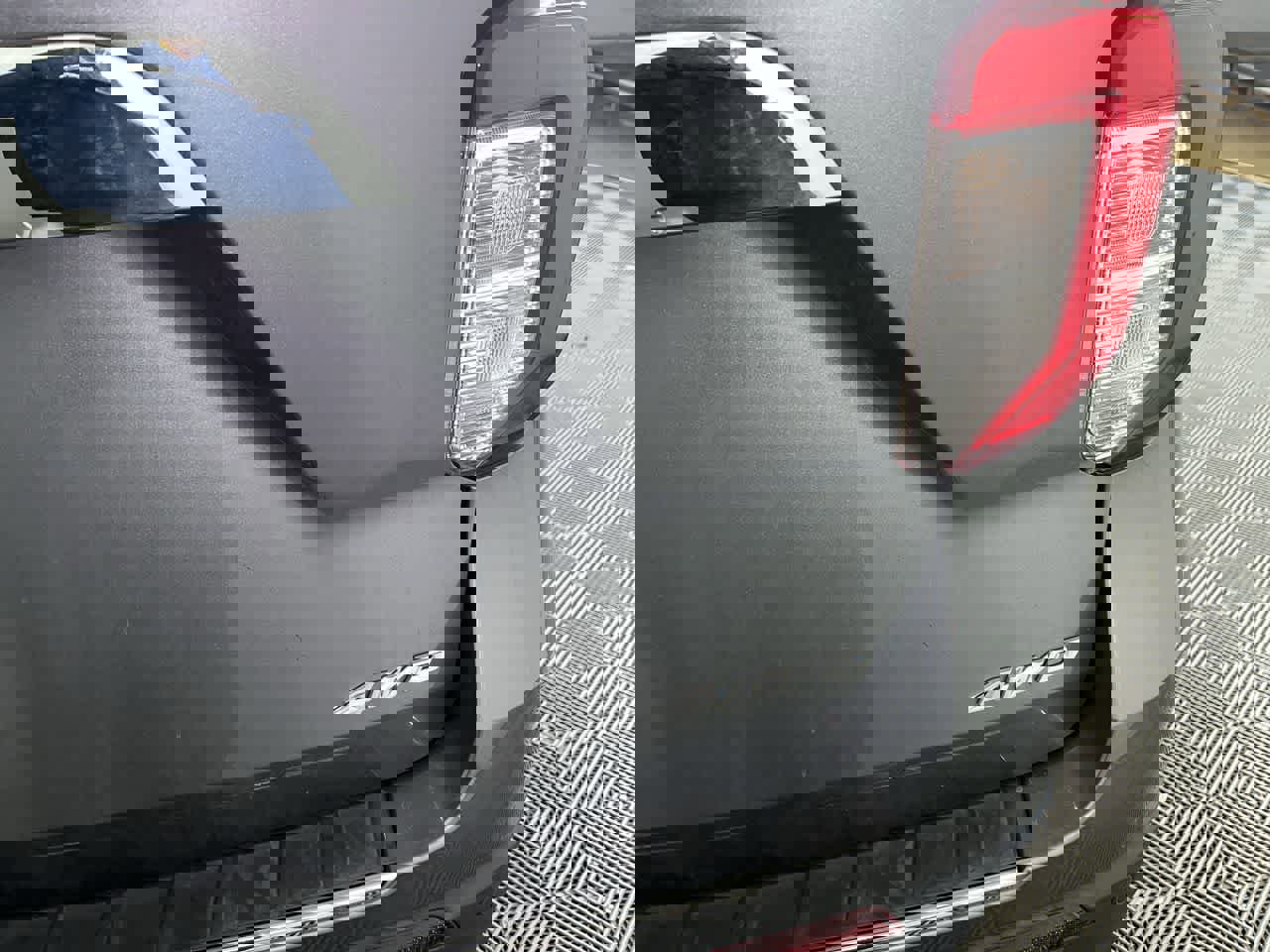 Used 2021 Ford Explorer Limited w/ Equipment Group 301A image 12