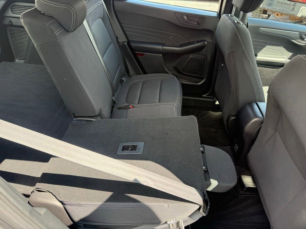 Used 2023 Ford Escape AWD image 42
