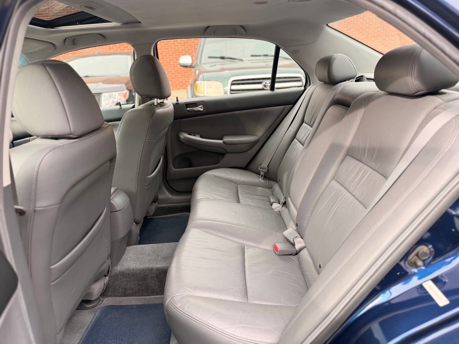 Used 2003 Honda Accord EX image 16