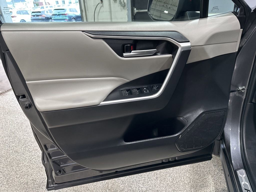 Certified 2023 Toyota RAV4 XLE w/ Convenience Package image 12