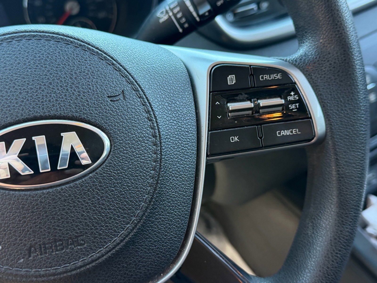 Used 2019 Kia Sorento LX image 12