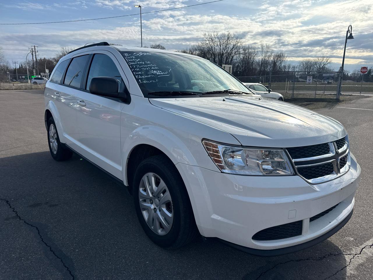 Used 2018 Dodge Journey SE w/ Connectivity Group image 3