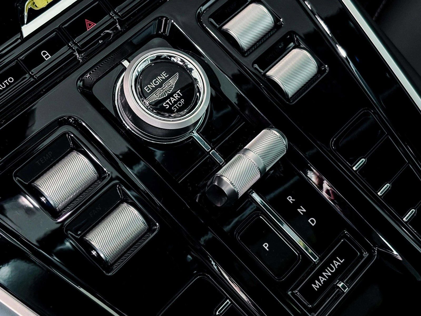 New 2026 Aston Martin DBX S image 33