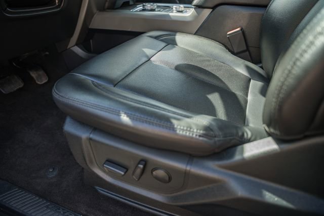 Used 2020 Ford Expedition XLT w/ Black Accent Package image 46