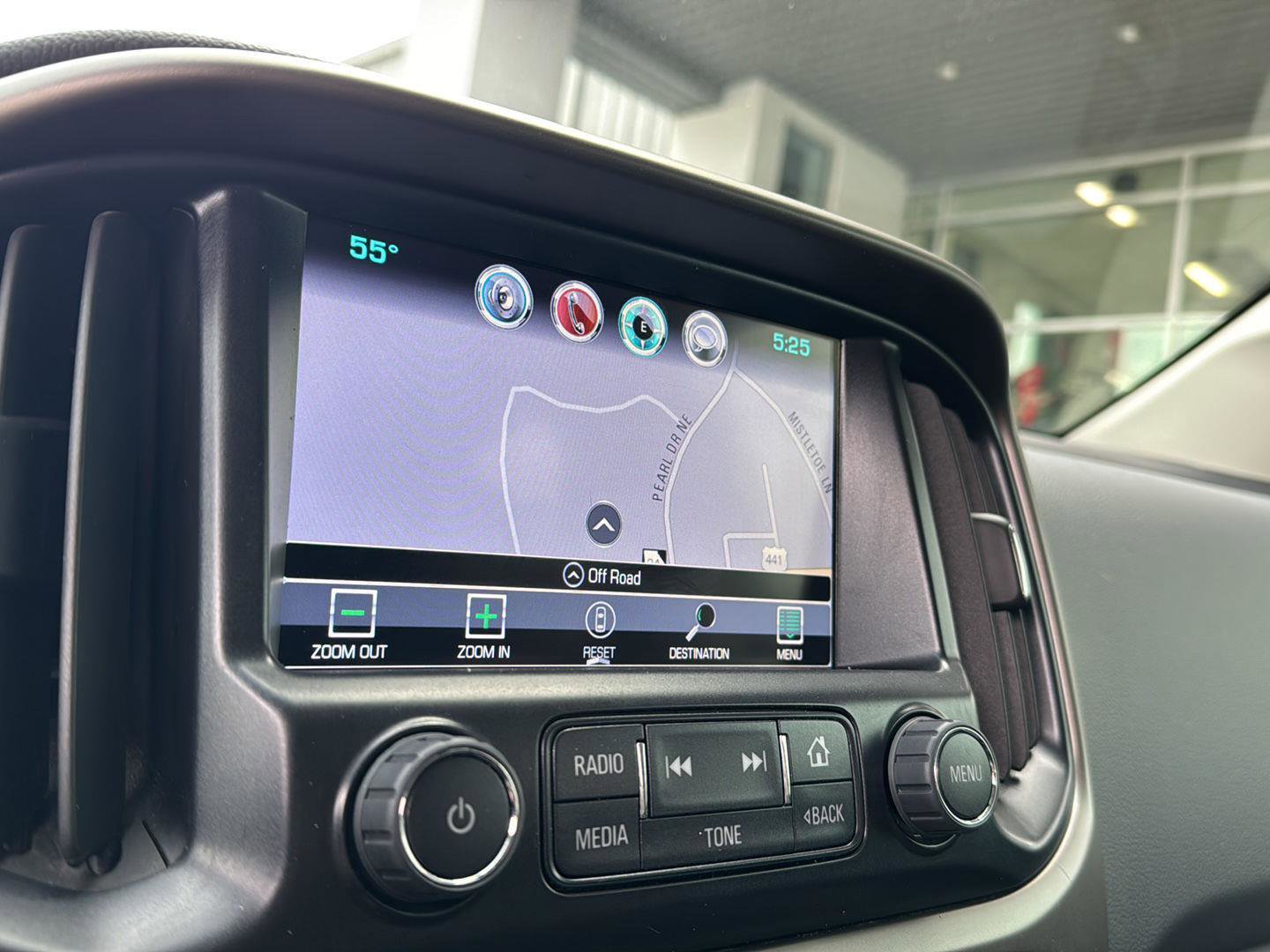 Used 2016 Chevrolet Colorado Z71 image 24